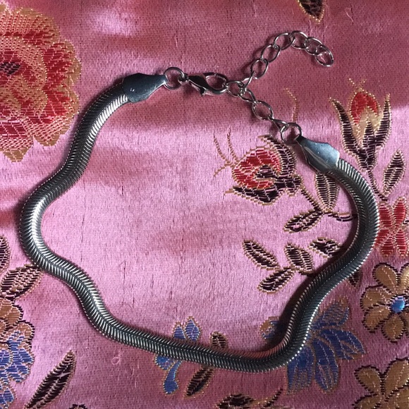 New! Snake Chain Ankle Bracelet - Picture 5 of 8